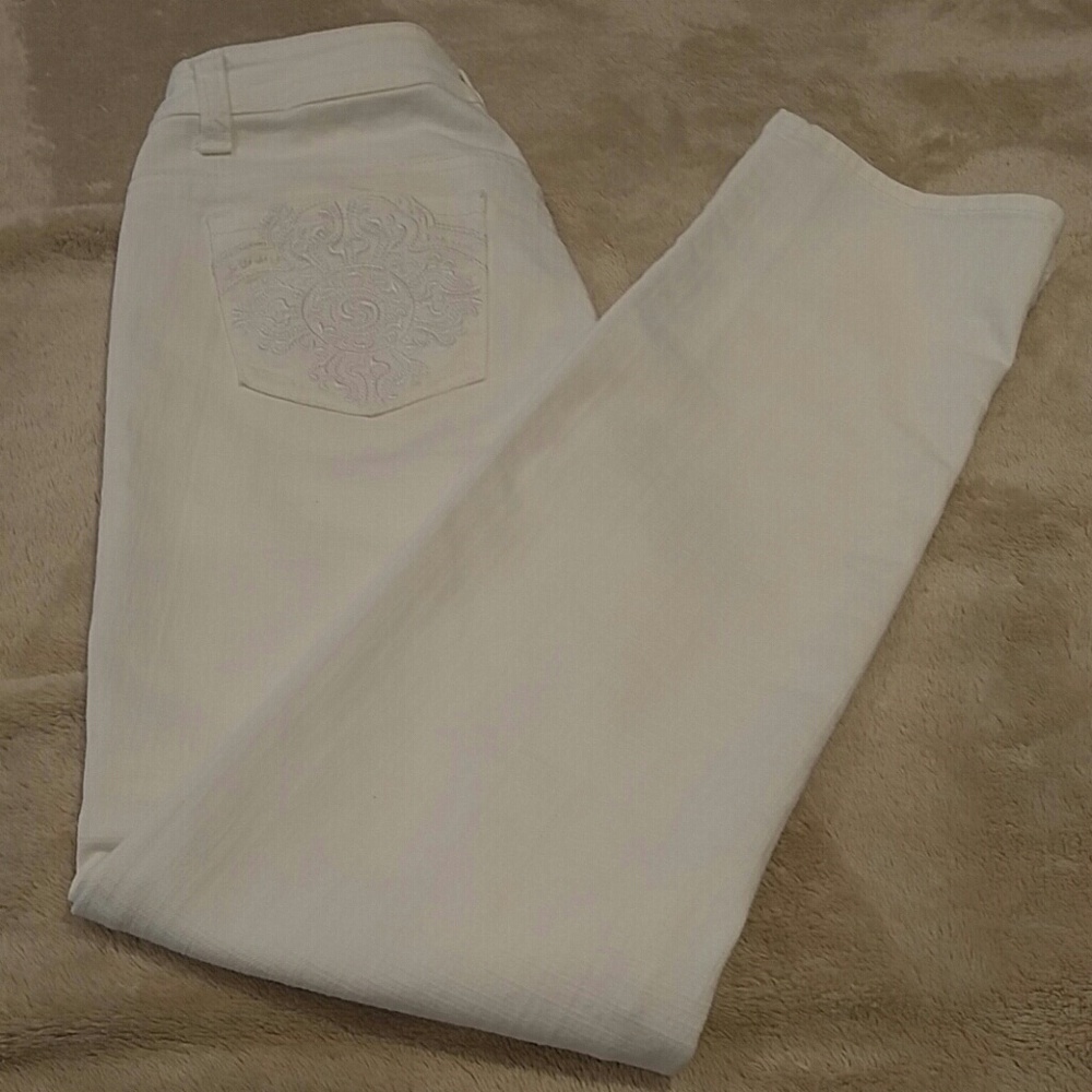 White Cache Jeans